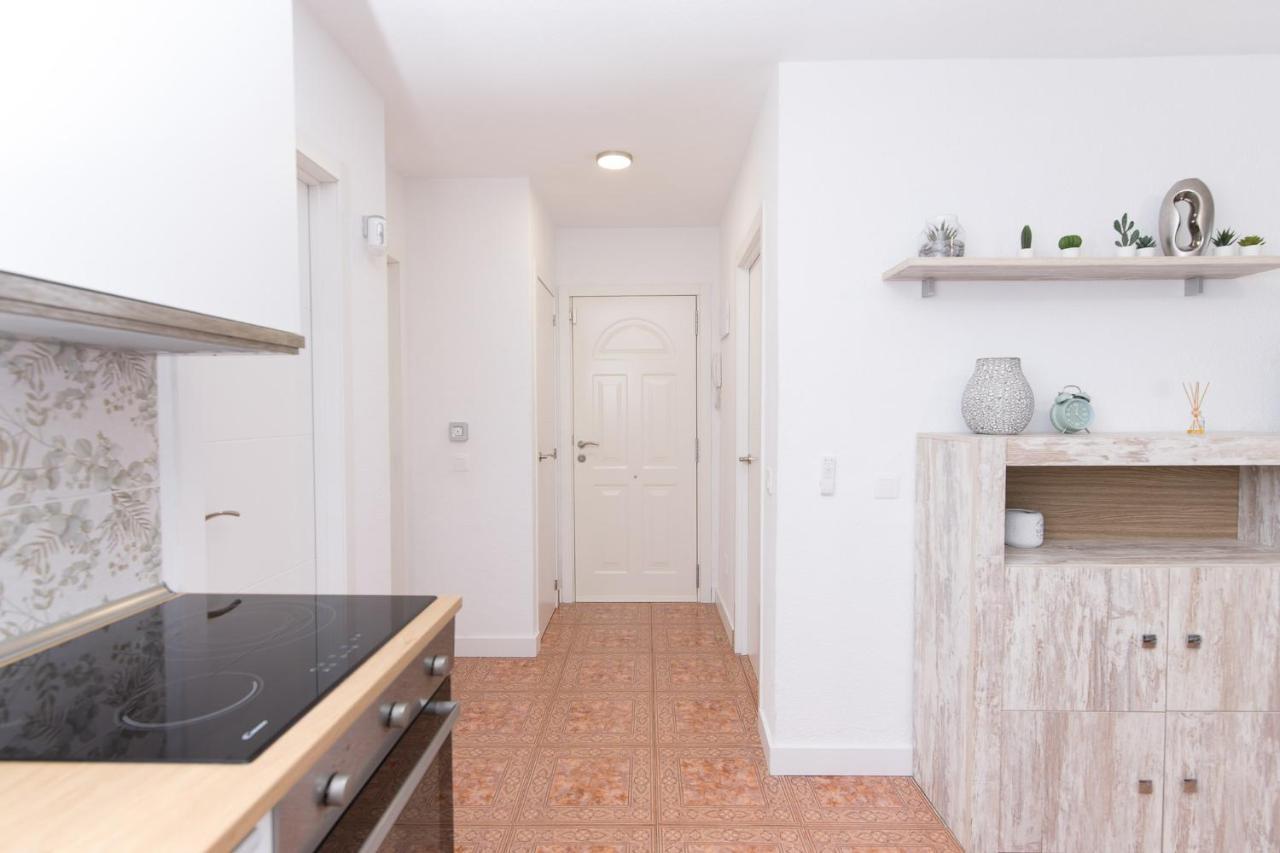 Sea View, Newly Renovated, 2 Bedrooms Apartment In Costa Adeje Ngoại thất bức ảnh